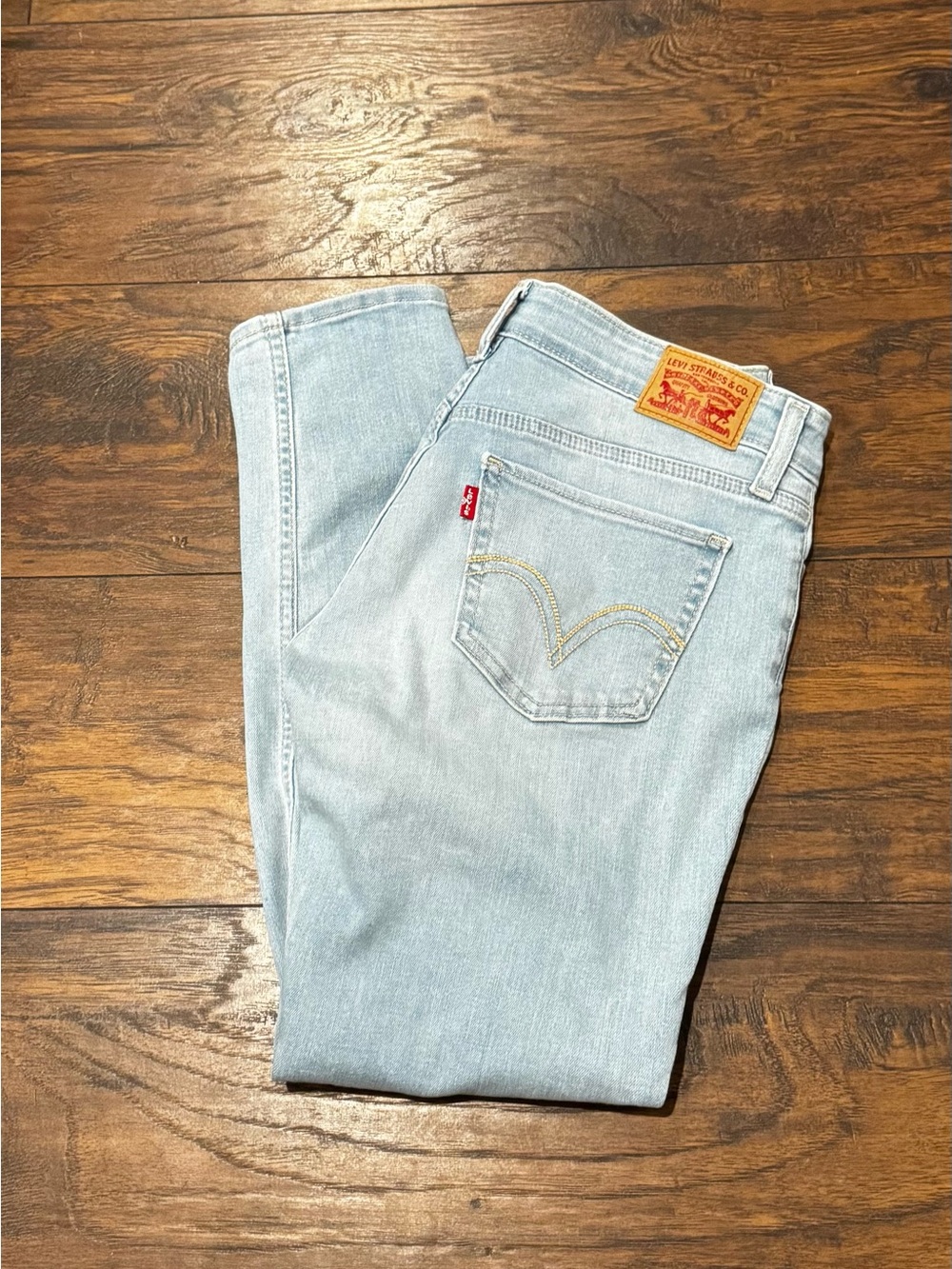 Levi’s Women’s Light Wash Straight Leg Jeans Size 29